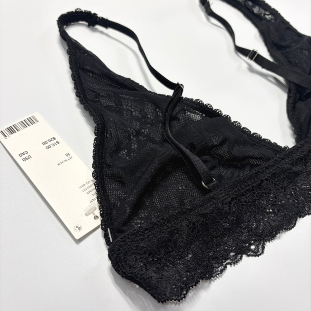 Urban Outfitters Out From Under‎ Womens M Black Lace Unlined Bralette Bra NWT